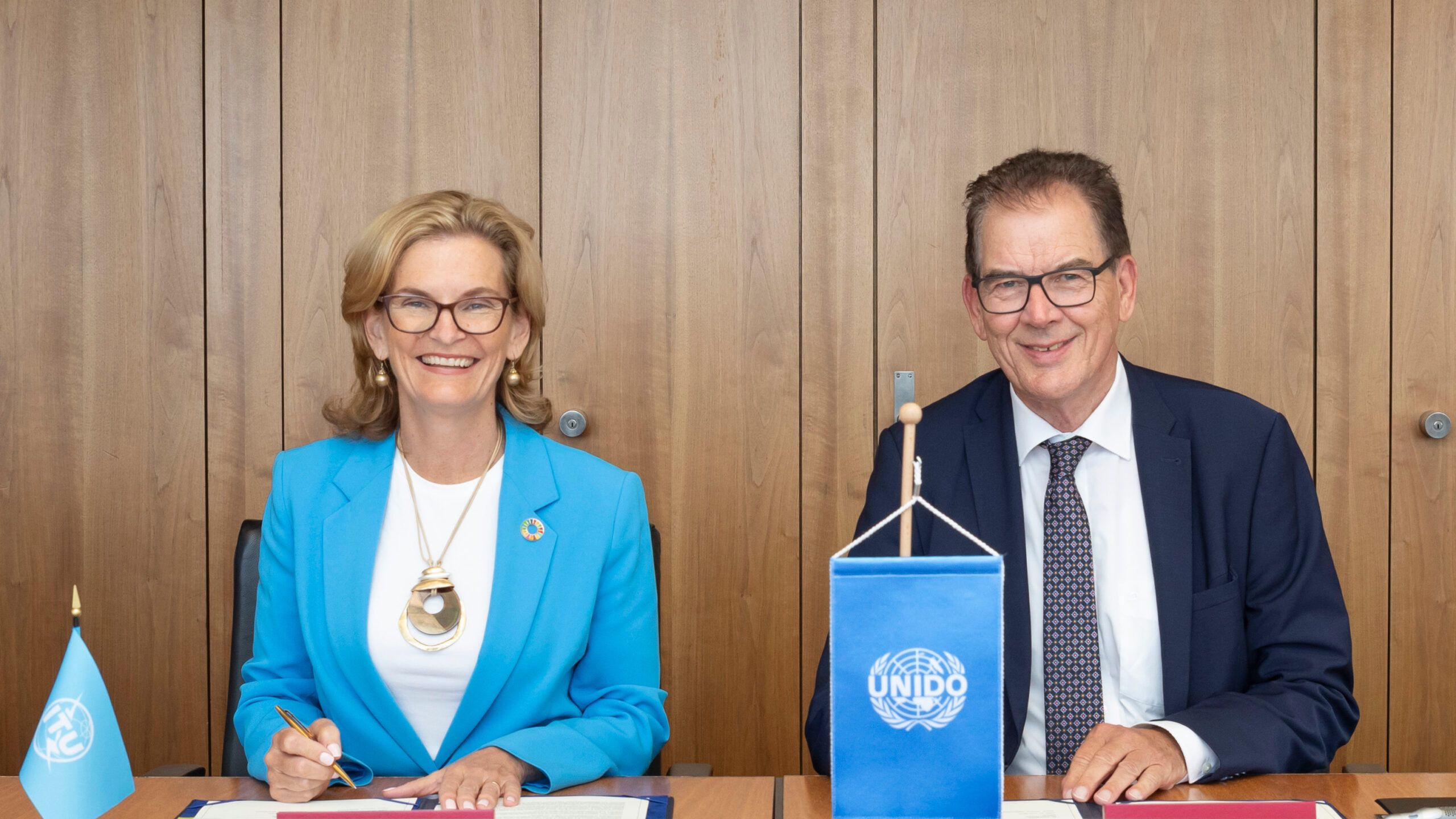 ITU and UNIDO join forces for smart and inclusive industry featured image