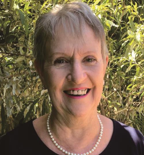 Dr Moira de Roche